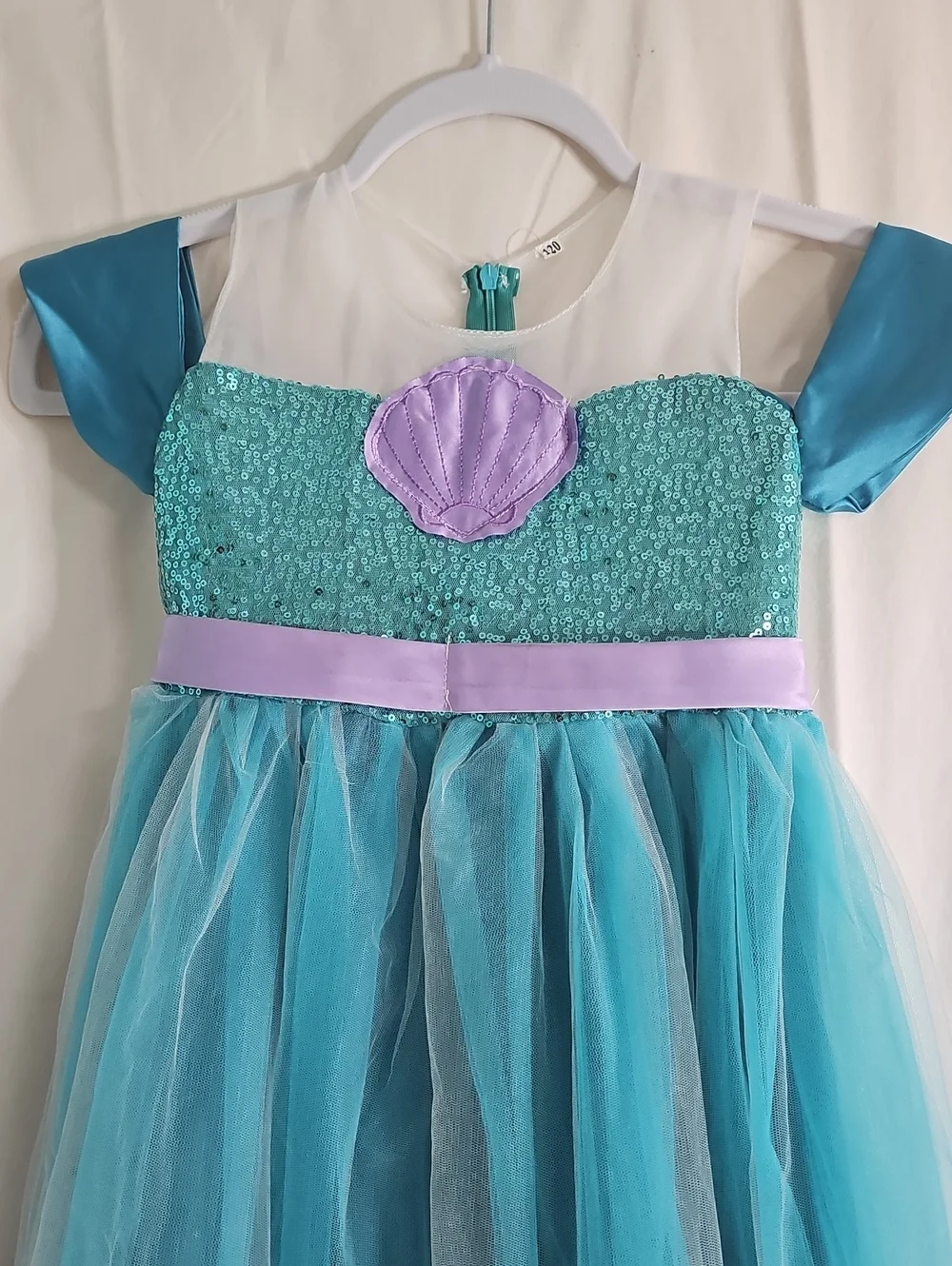 N/A sparkling turquoise